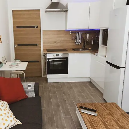 Azur - Madeleine Guest house *